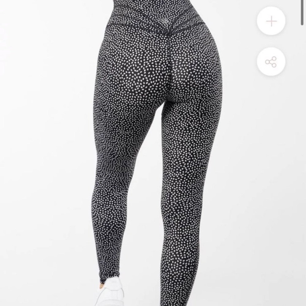 BuffBunny bossy print leggings